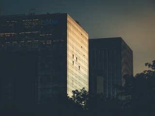 1636076