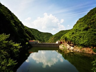 576670