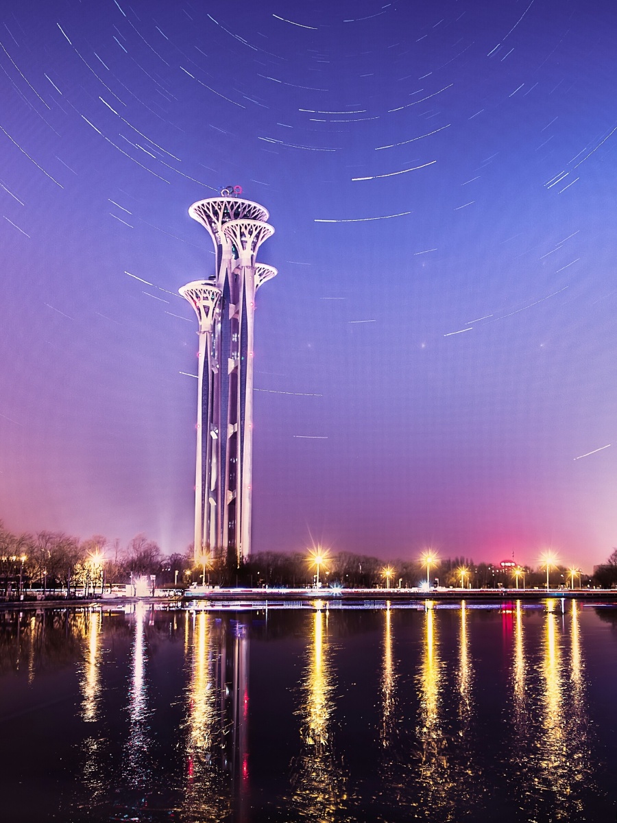 鸟巢大钉子星轨