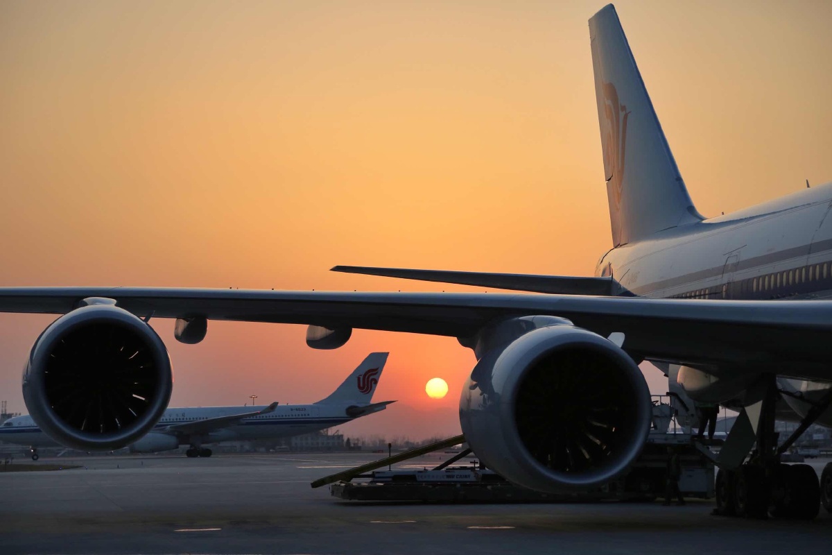 机坪上的日落 - 付琪 - 图虫