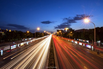 行同陌路