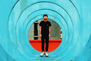 001