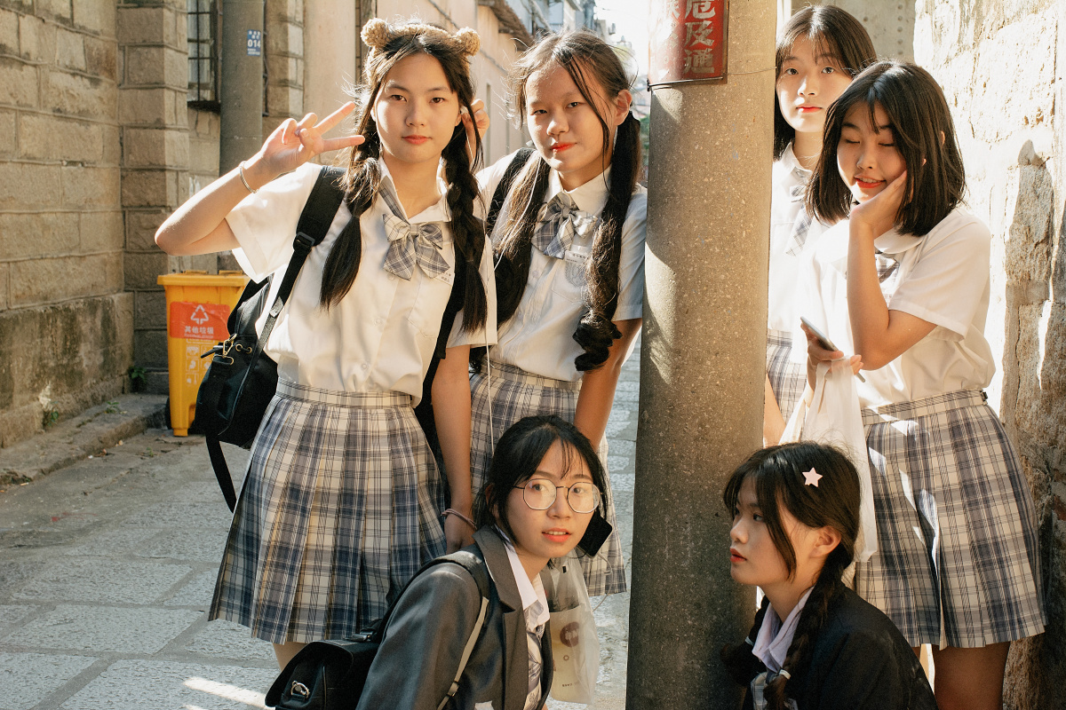 摄影林大木啊出镜一群好朋友总觉得自己的青春有点遗憾于是就有了这组