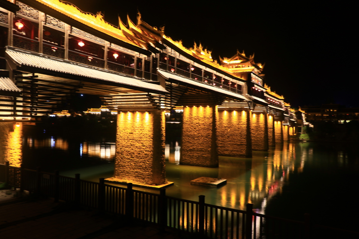 濯水古镇沧浪桥