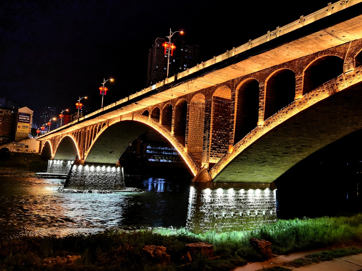 沱江大桥 - 沿河看柳 - 图虫