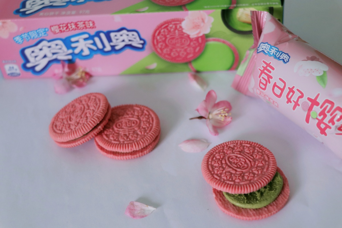 樱花抹茶口味的奥利奥是真的好吃的