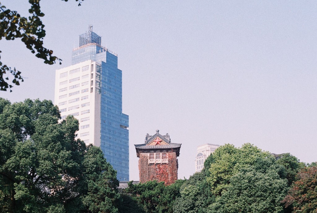 南京大学