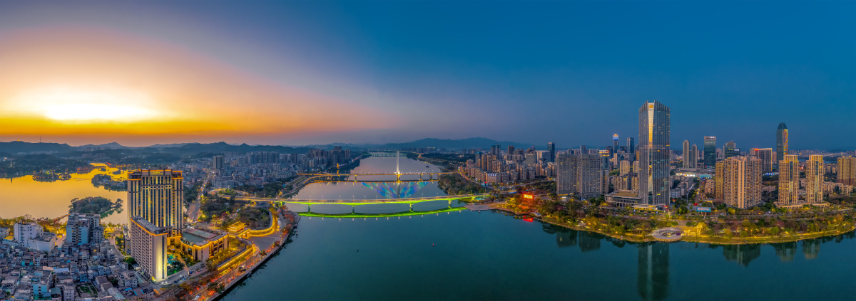 广东惠州东江两岸夜色