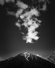 1595645