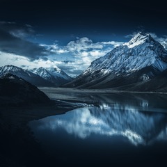 1595647