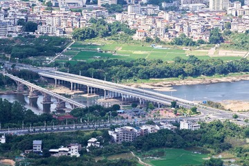 136B251D-DF50-4CA1-AC9E-A86D4904BD23/L0/001