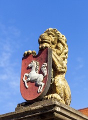 679661
