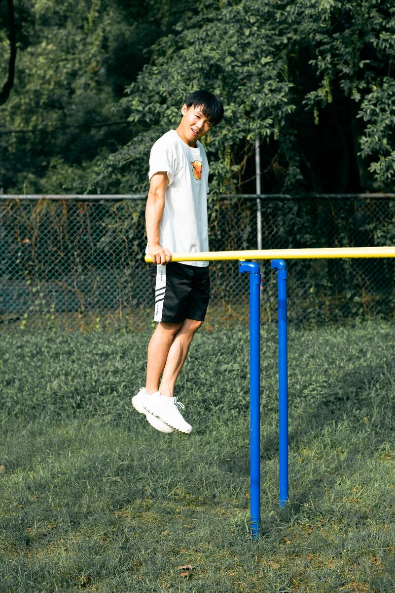 健身障碍栏训练视频