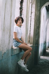 001