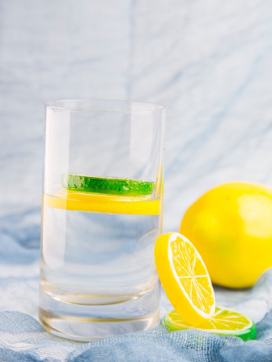 一杯柠檬水