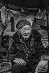 百岁出摊