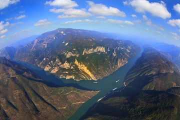 航拍巫峡群峰（王正坤摄） (2)