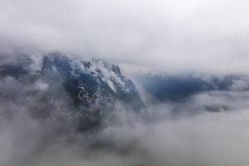 烟雨巫峡（王正坤摄） (2)