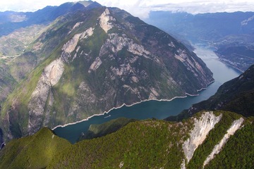 峡江奇景（王正坤摄）