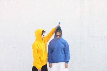 001