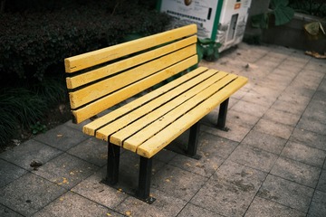 279175