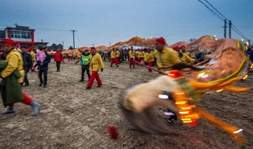 087