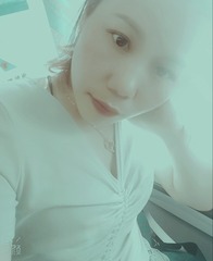 1304458