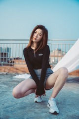 001