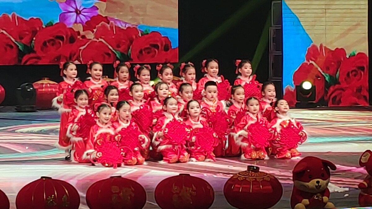 儿童舞蹈中国节,中国元素融入编织中国结动作