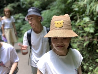 001