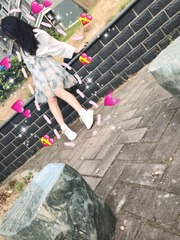 001