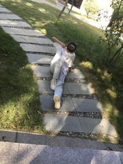 001