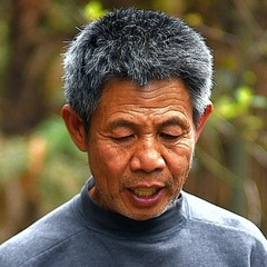 206982