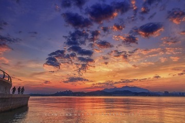 三人行