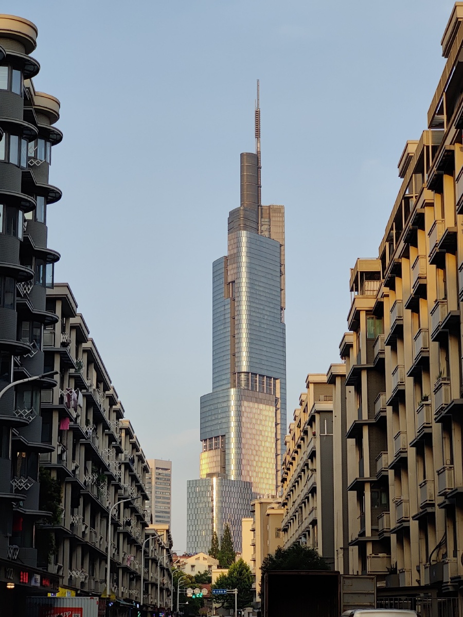 南京紫峰大厦原图