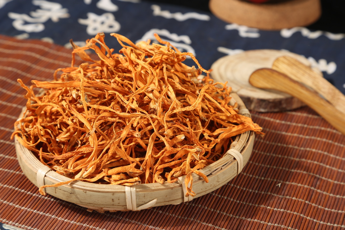 鹿茸菇虫草花原图