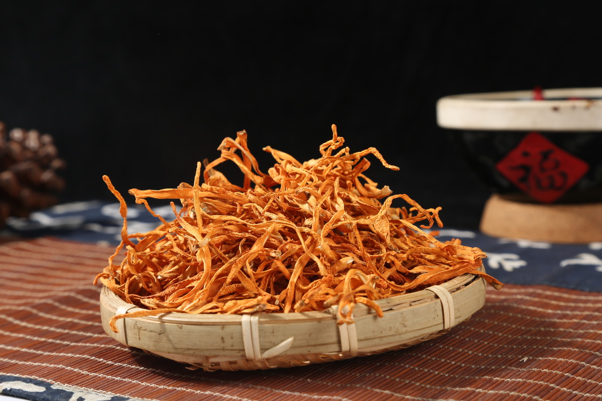 鹿茸菇虫草花原图