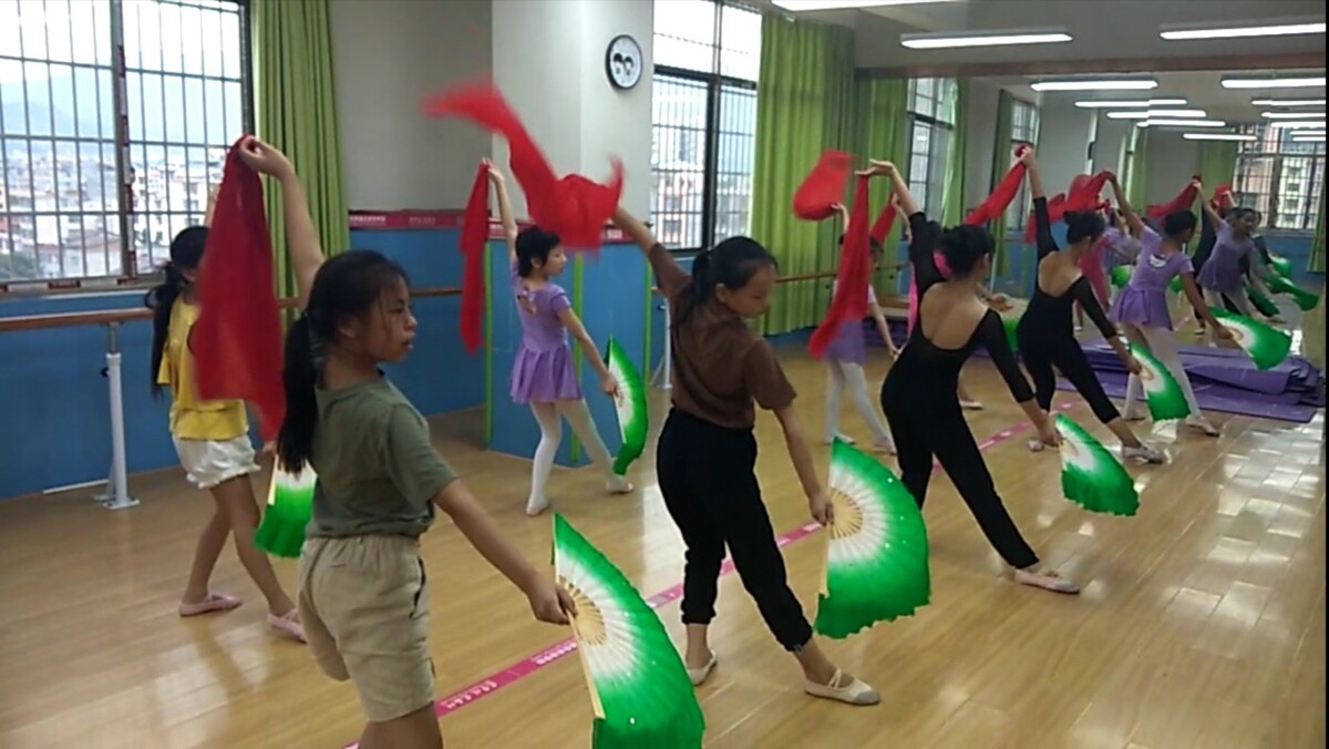 简单柔美的舞蹈教学视频