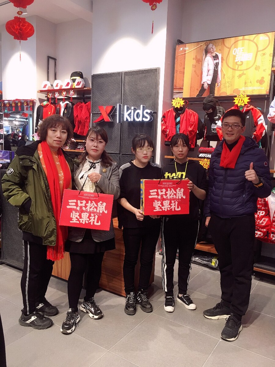 厂家也可以考虑从厂家拿货货品质量较稳定价格实惠
