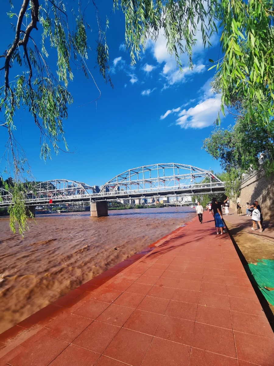 兰州中山桥61马健