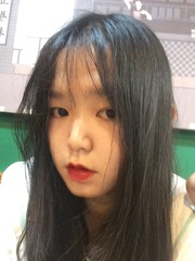 608211