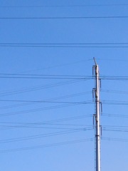 318746