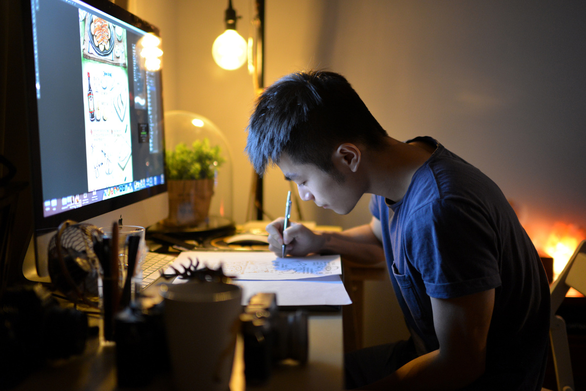 广州约拍一组在家工作写真喜欢这么努力的自己吗