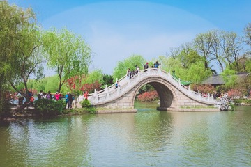 7A8FB41D-EE74-44BD-B6AA-6AAA3825F70B/L0/001