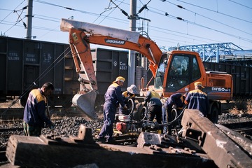 46893