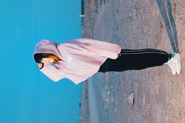 001