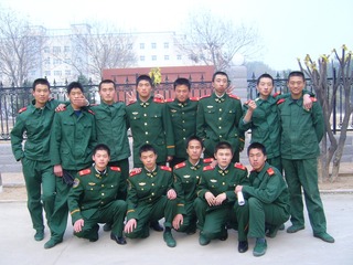 992472