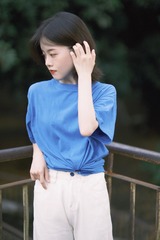 A2047C1B-7BB8-47E9-8998-FE87425D9E61/L0/001