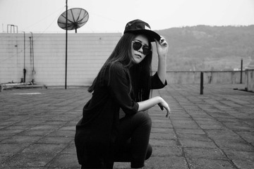 001
