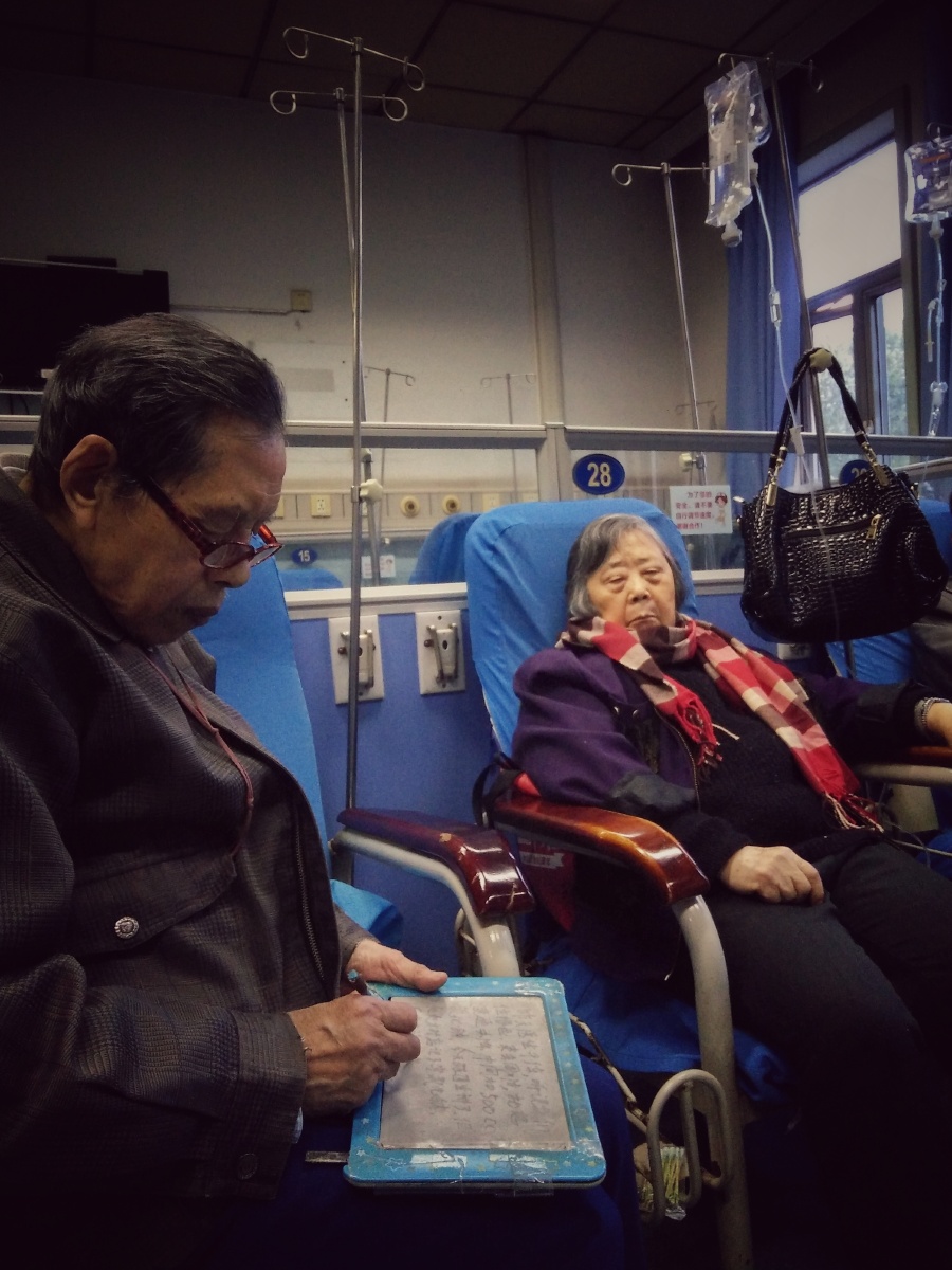 梦到父母同时生病,你知道我梦见父母生病是什么意思吗?